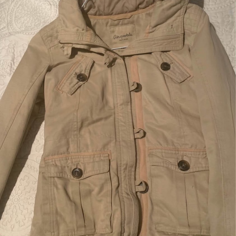 Women’s Aeropostale cargo jacket tan stylish